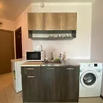 Sunny Plaza 4-34