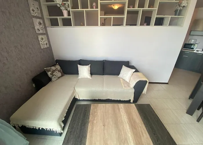 Sunny Plaza 4-34 Apartamento *
