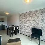 Sunny Plaza 4-34