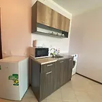 דירה Sunny Plaza 4-34