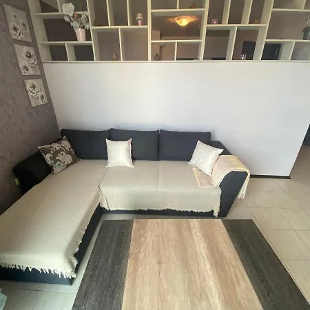 Sunny Plaza 4-34 Apartament *